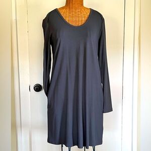2 pocket long sleeve dress